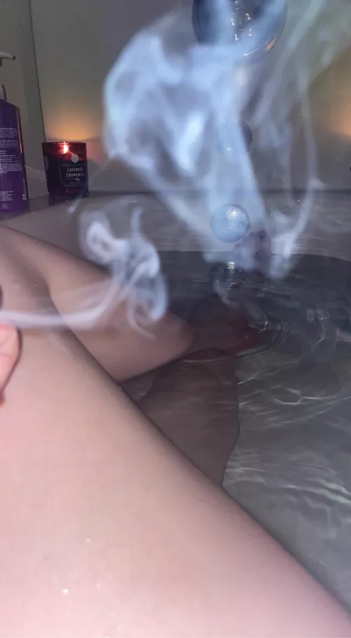 Blunts and bathtime (f20)