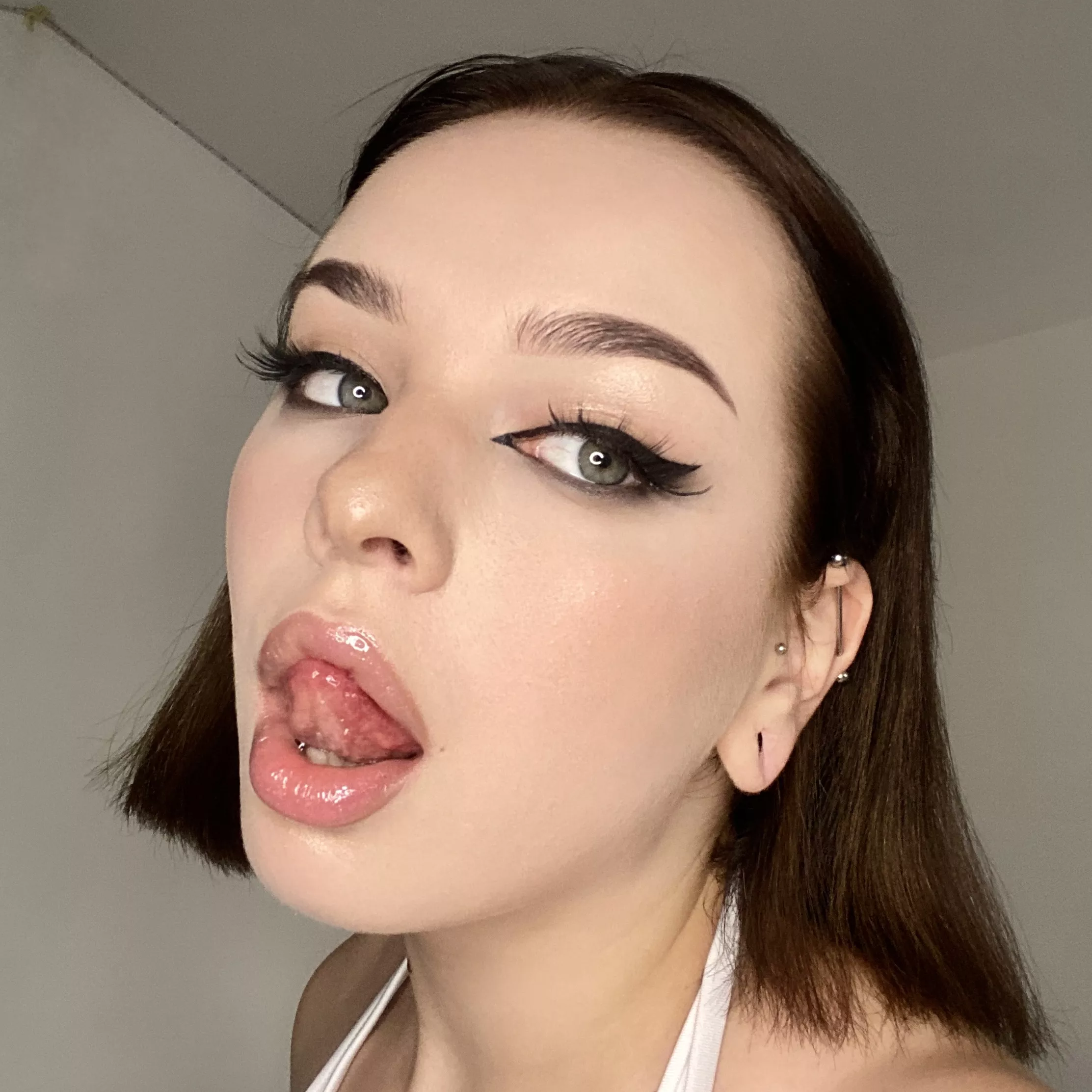 Can I be your fuck doll tonight?