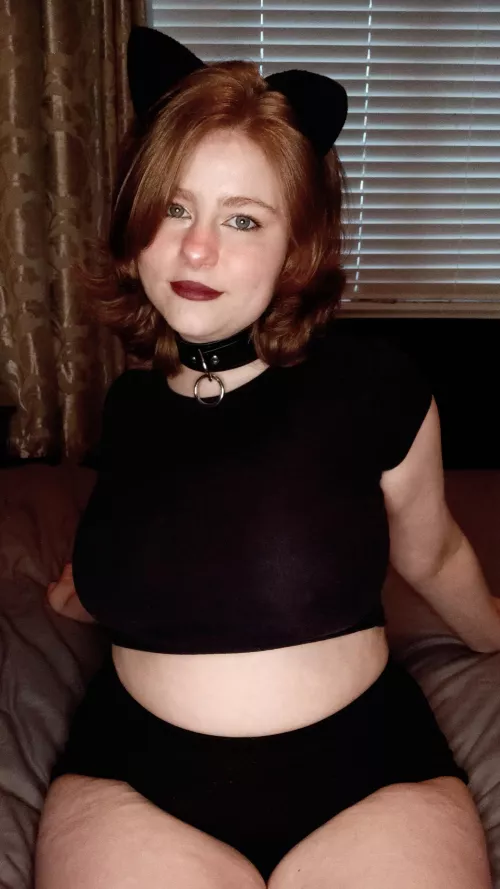 Can I be your kitten? 🥰