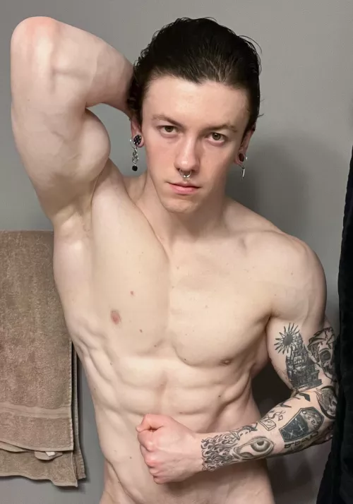 Can I bend you over my sink so we can watch ourselves fuck 😈🤤