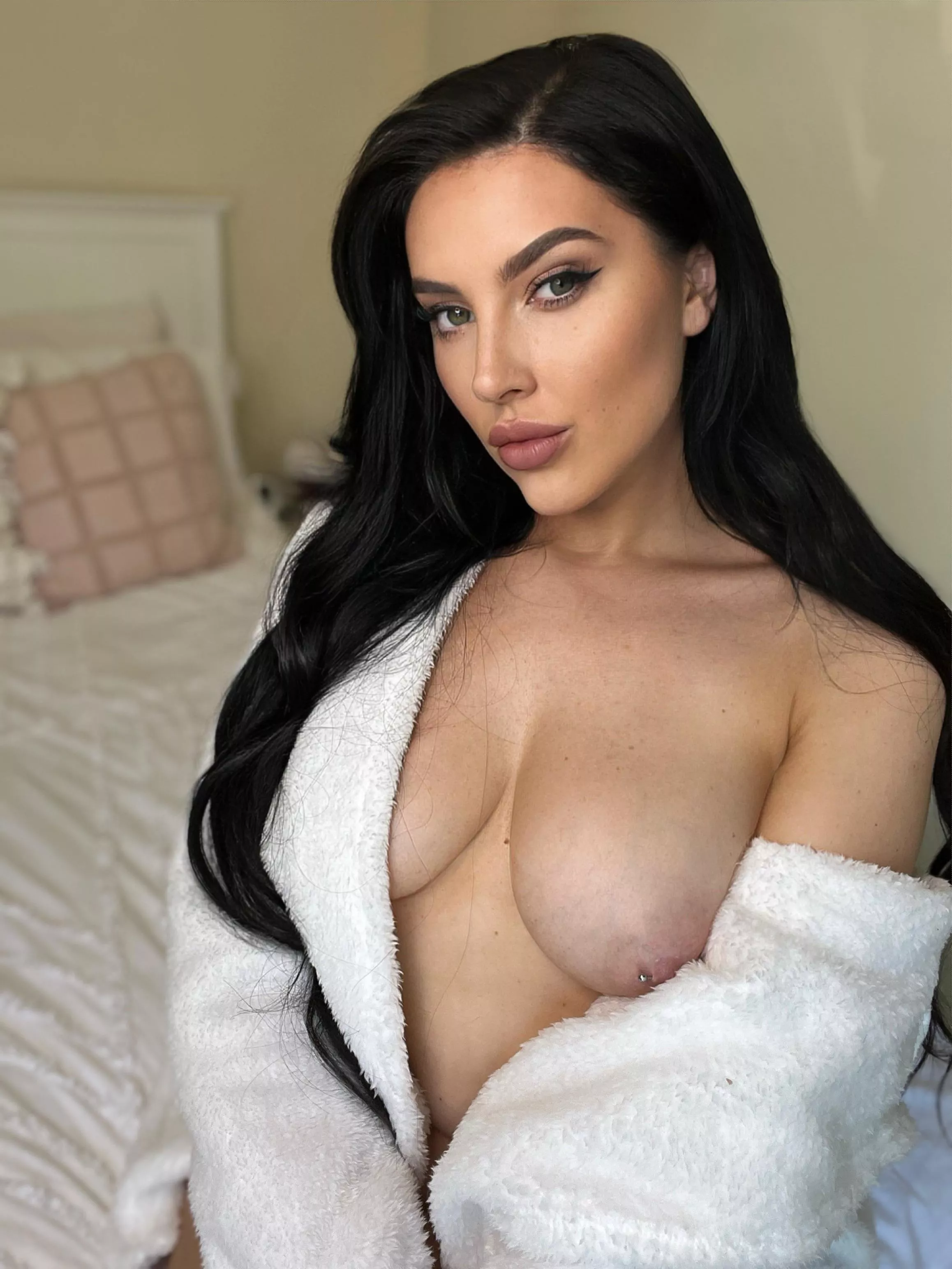 Cheeky nips lip for you