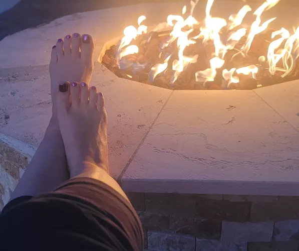 Come sit with me by the fire