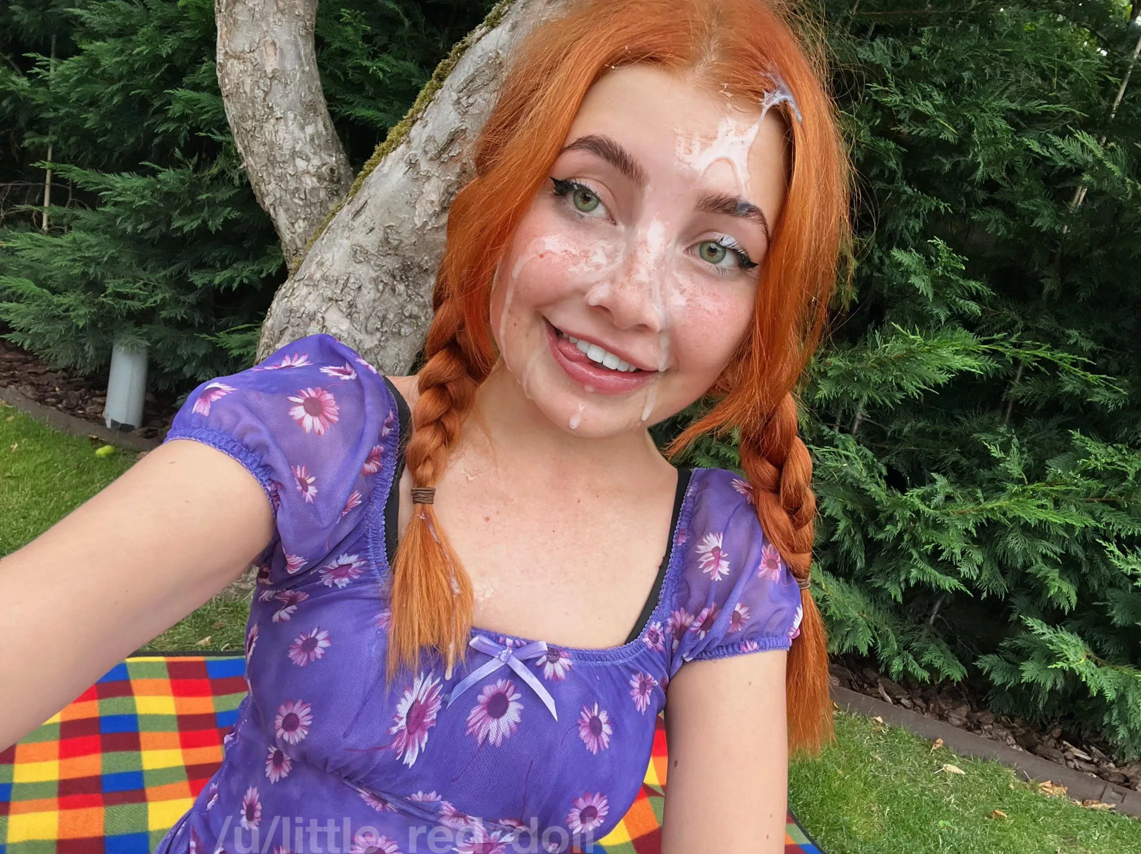 Dare me to walk home from our picnic like this? 😇