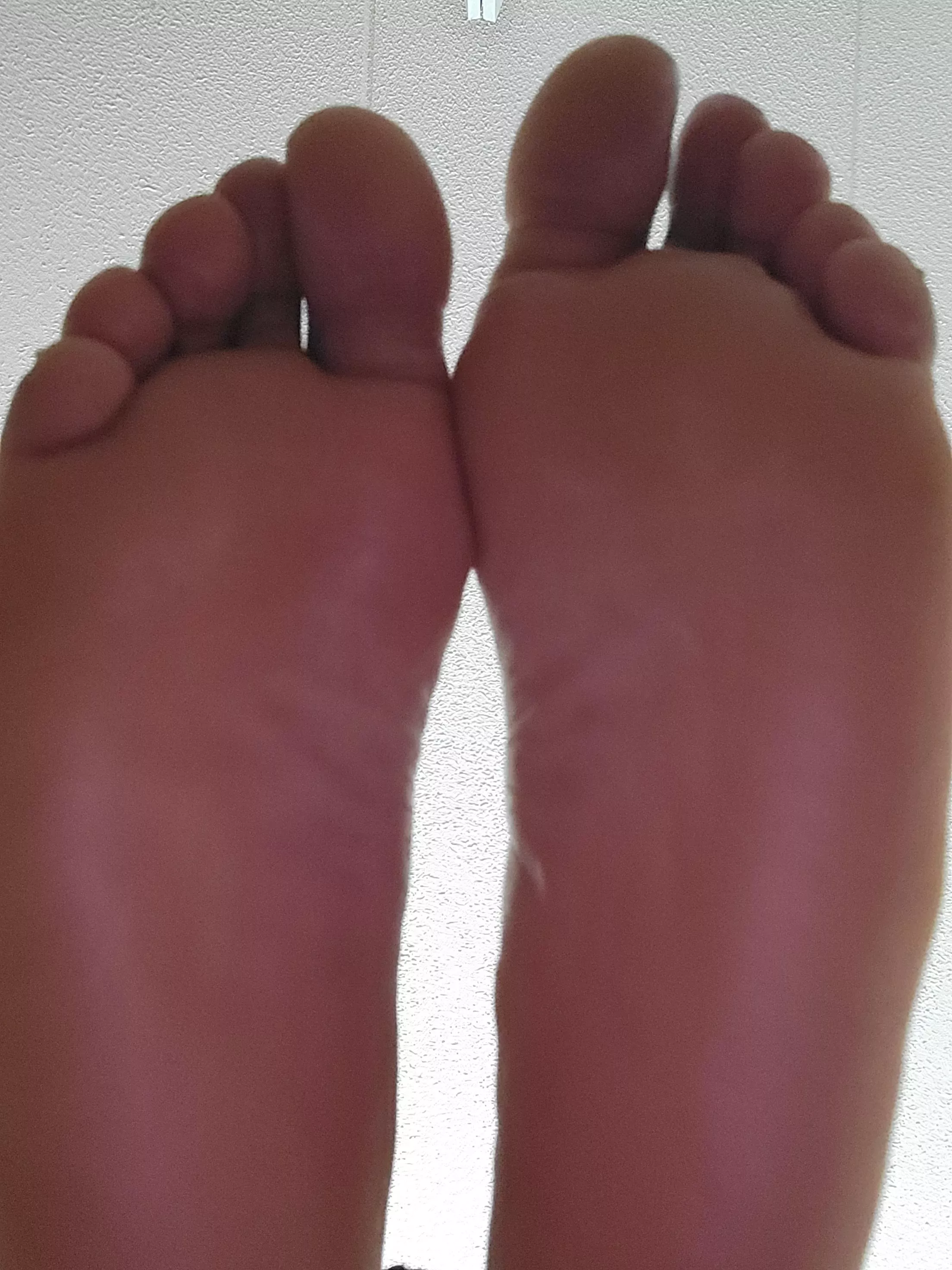 dms open let's chat about our feet and sext