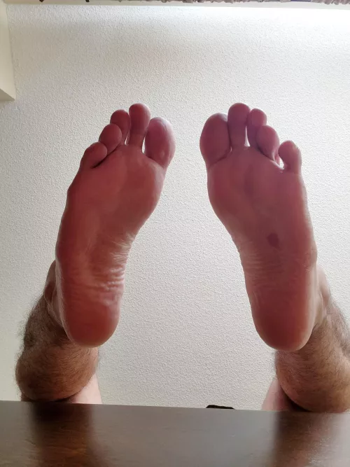Do you like my warm soles? 👣