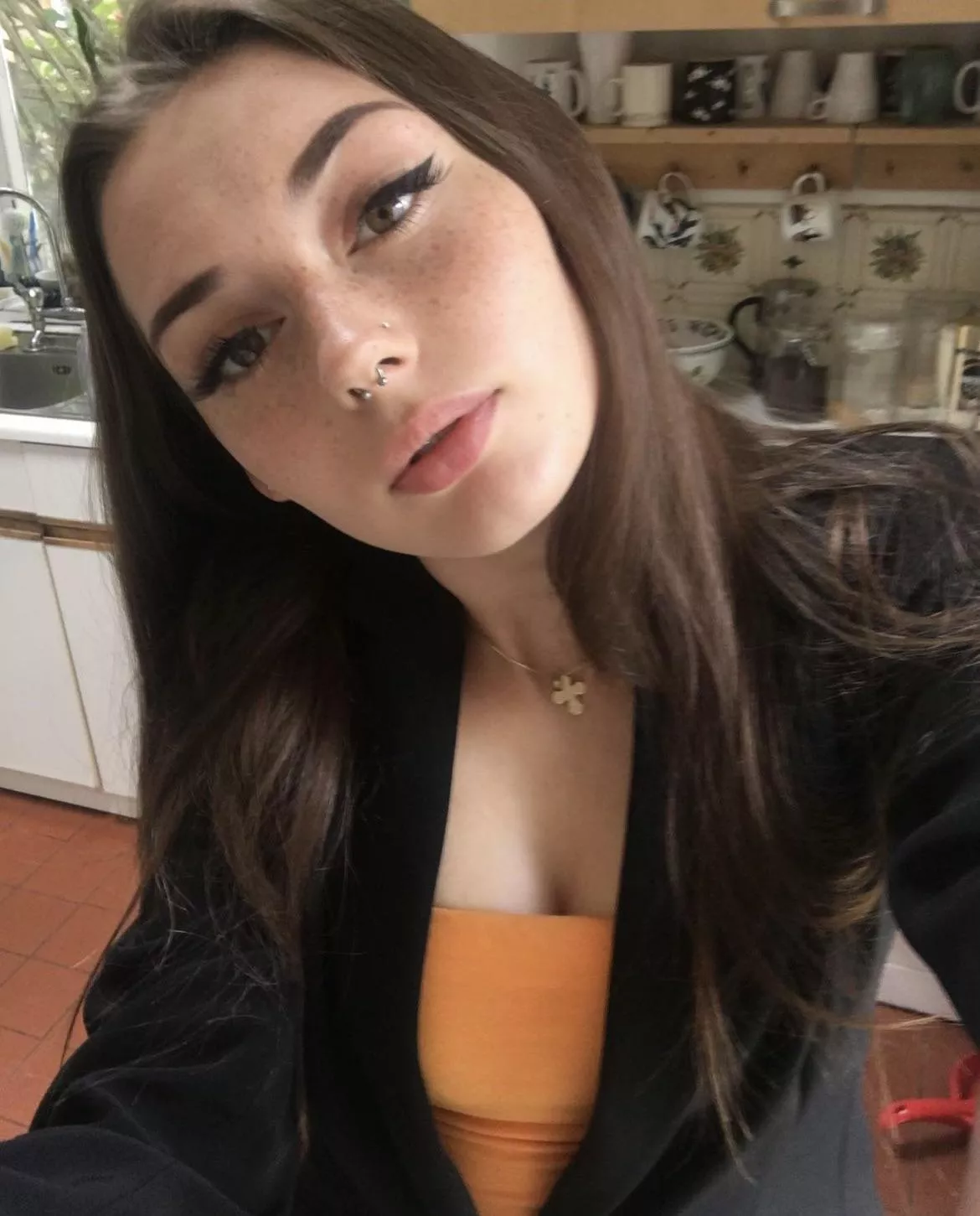 [domme] Arrows up if you are below 7inches and say yes