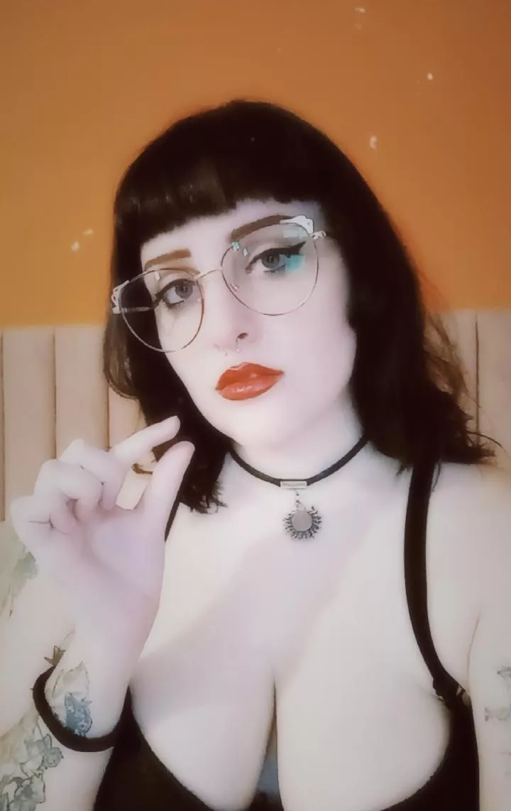 [domme] I want to laugh at your shrimp🤏🍤