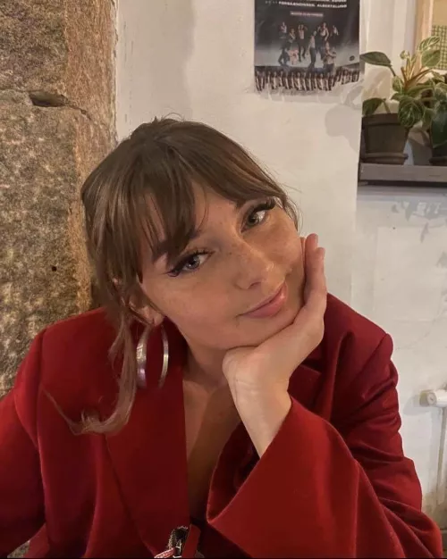 [domme]Arrows up if you are below 7inches and say yes and pm me with your size