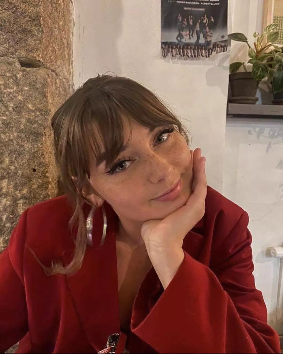 [domme]Arrows up if you are below 7inches and say yes and pm me with your size