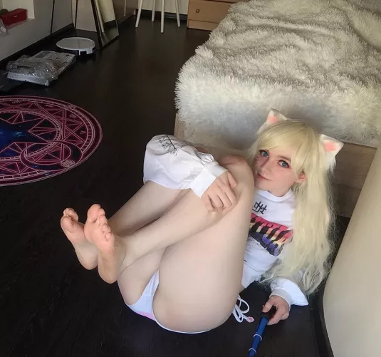 Don’t watch me! I’m shy 🙈