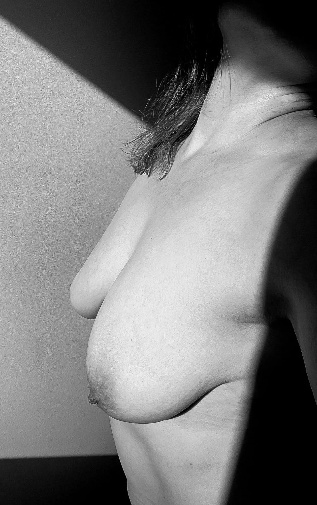 (F) 48, sun kissed nips