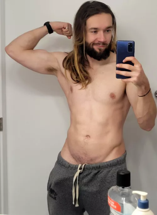 Follow the V to find your treasure 😇