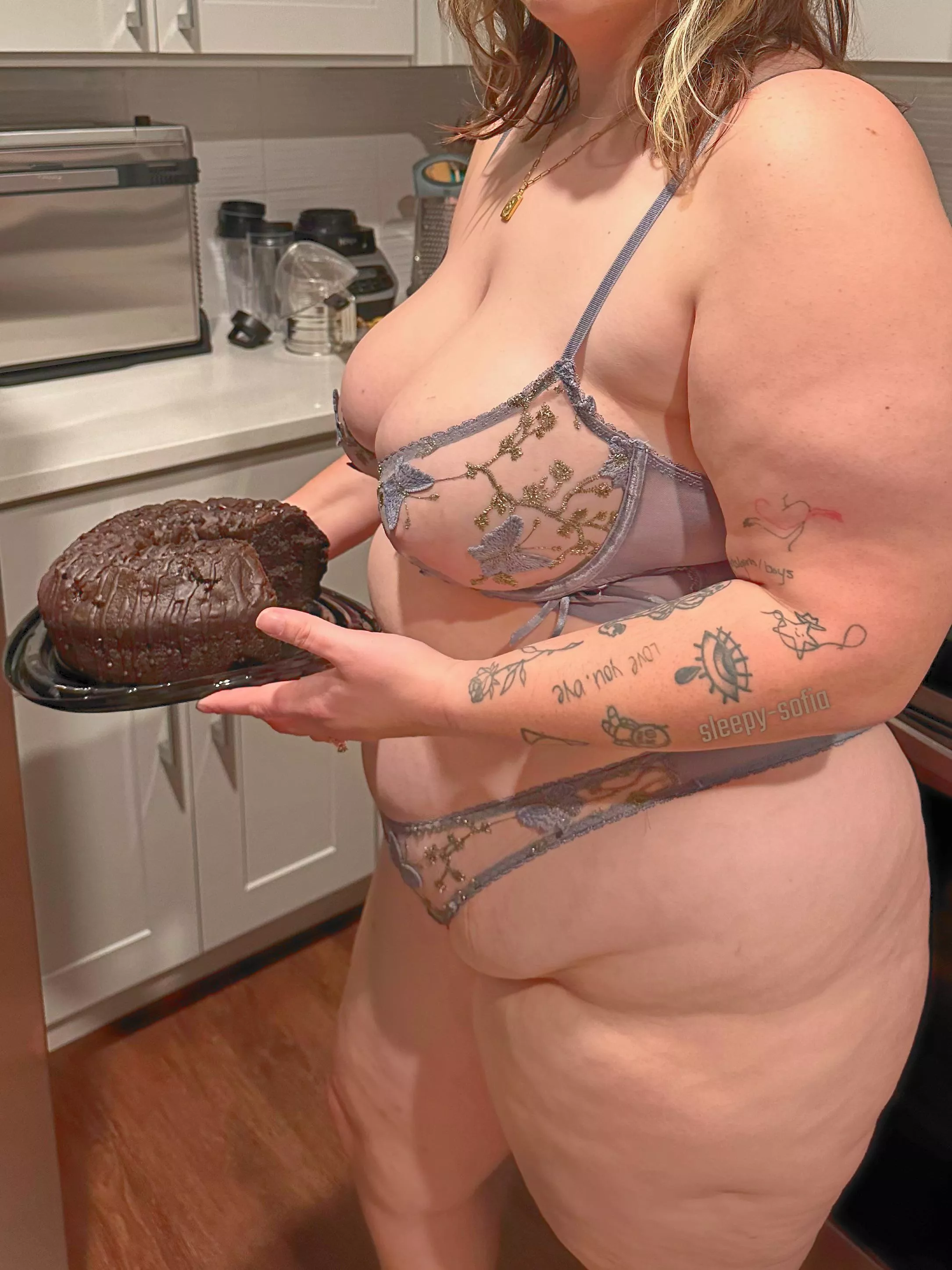 got the whole cake to myself 😋