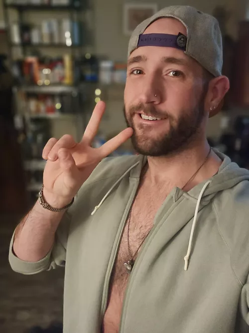 Happy Monday you beautiful bad @ss!its going to be such a goo day! And all because you exist!