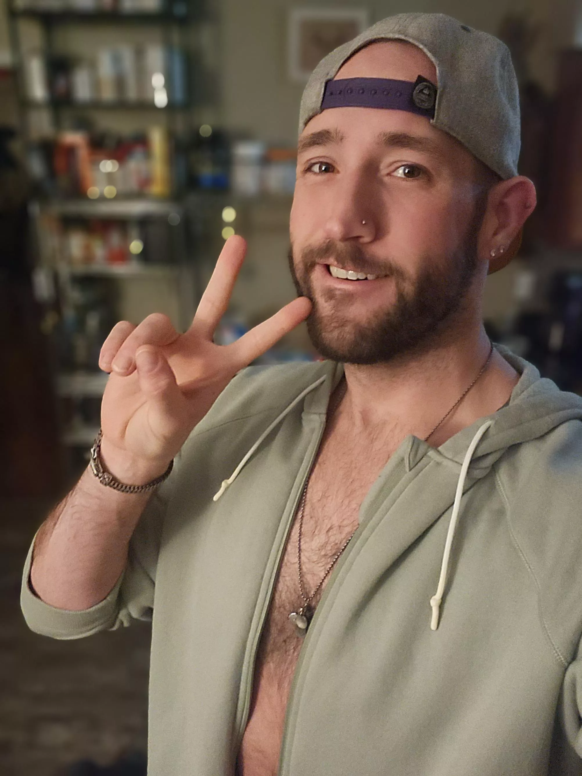 Happy Monday you beautiful bad @ss!its going to be such a goo day! And all because you exist!