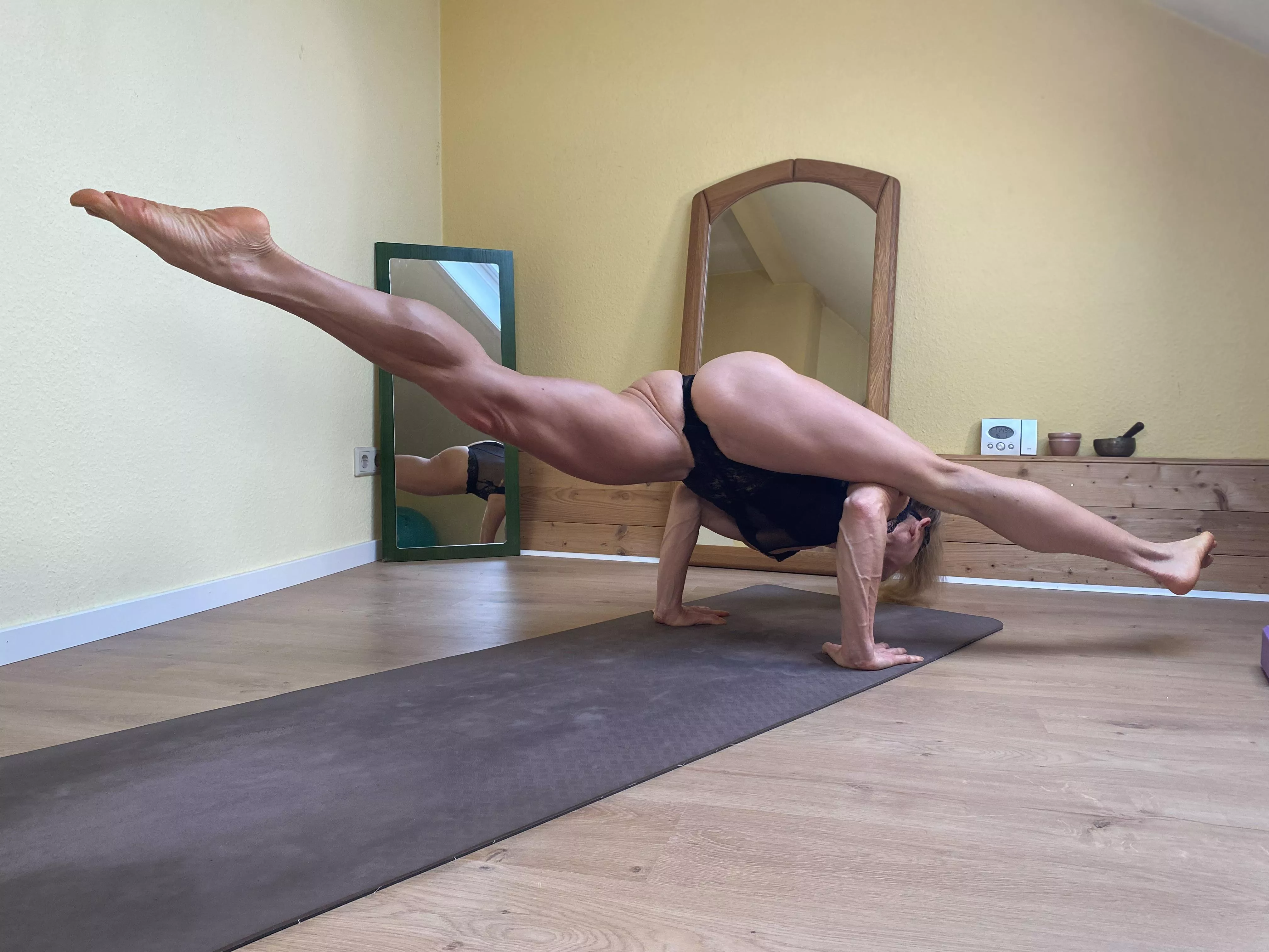 Hello and happy Monday!