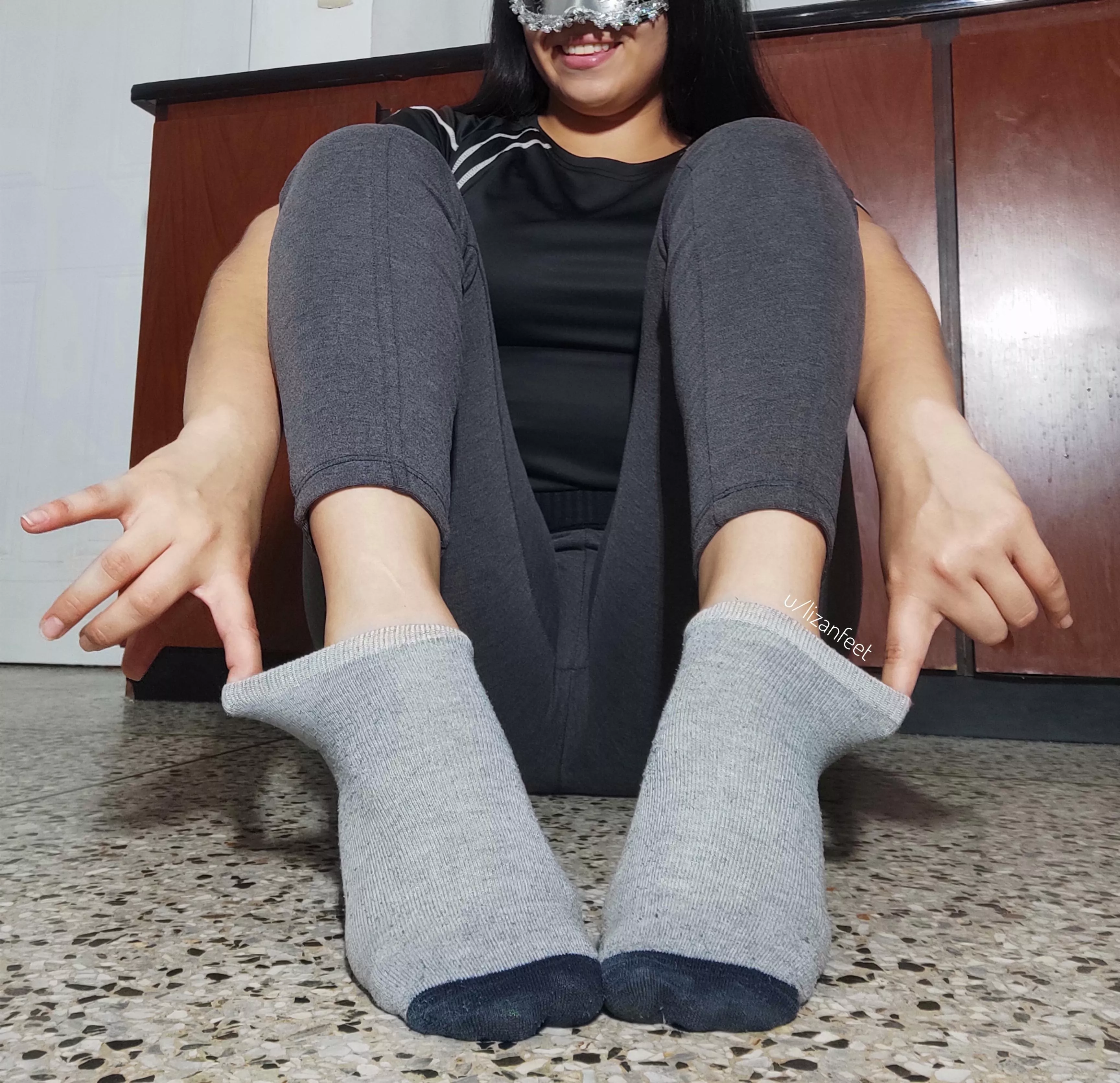 Help me get my sweaty socks off