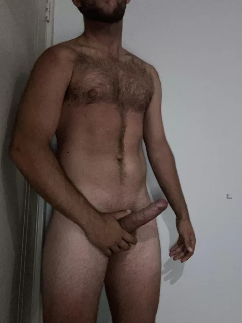Here’s a nice tanned chest for everyone, hope you like it (M21)