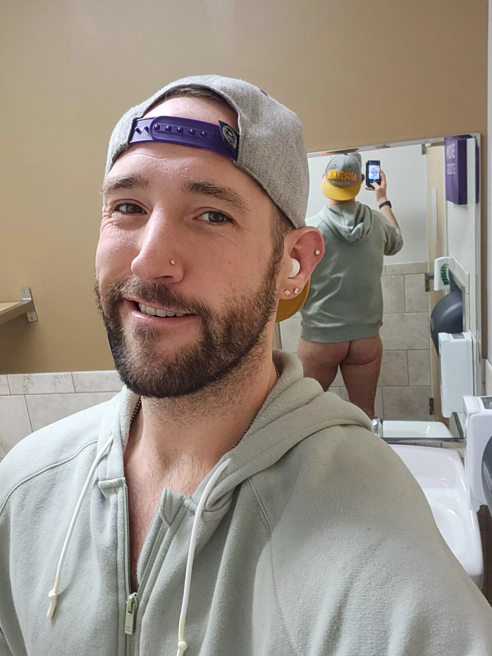 Hey! It's gonna a great day! Know? Cause you exist. Happy monday