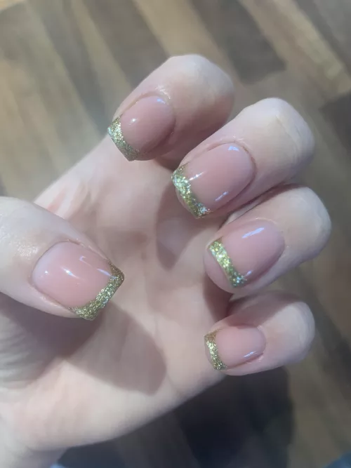 how weak do my nails make you