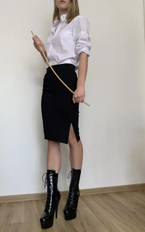 I absolutely fell in love with this outfit - 19[F]