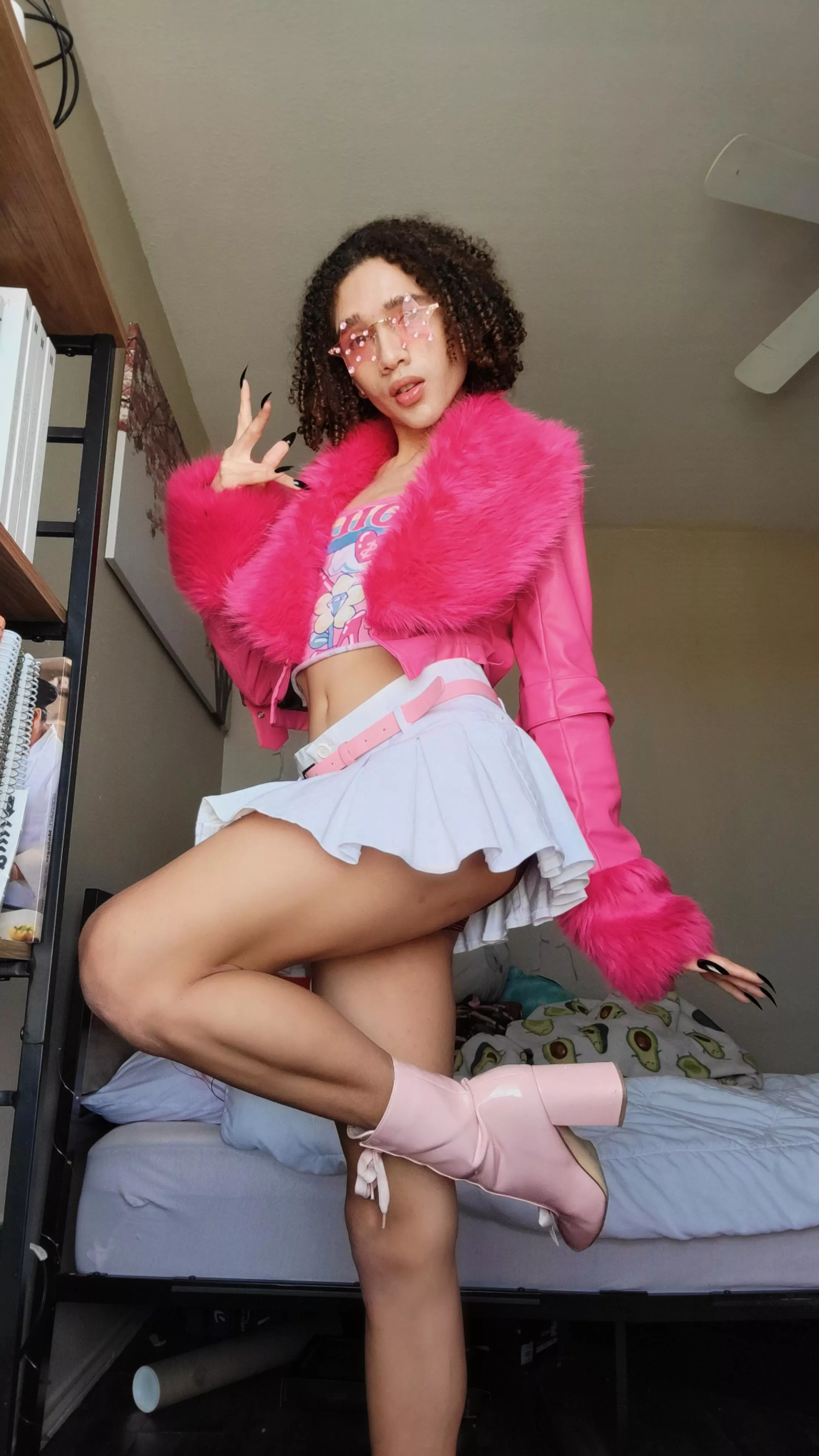 I felt so pretty today 😢. My professor said she loves my fashion <3