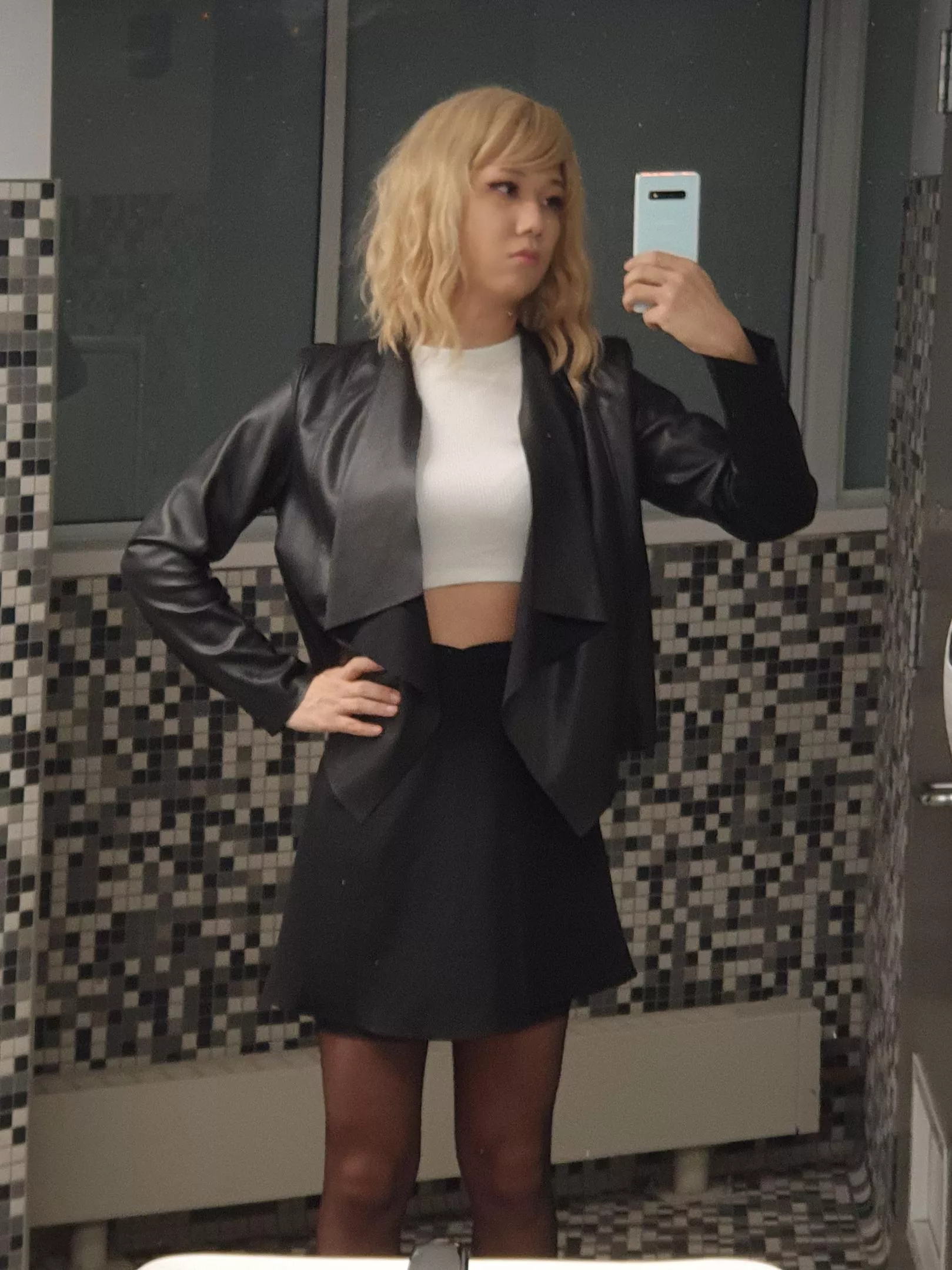 I had a buttplug under the skirt