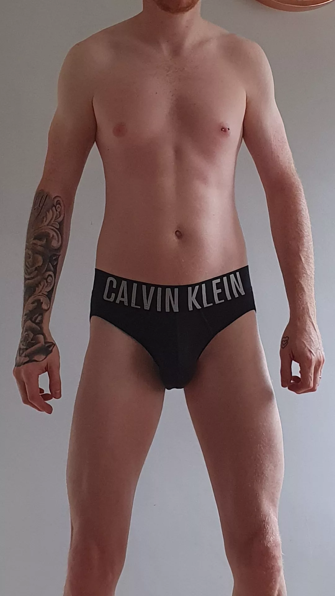 I only want to wear briefs today.