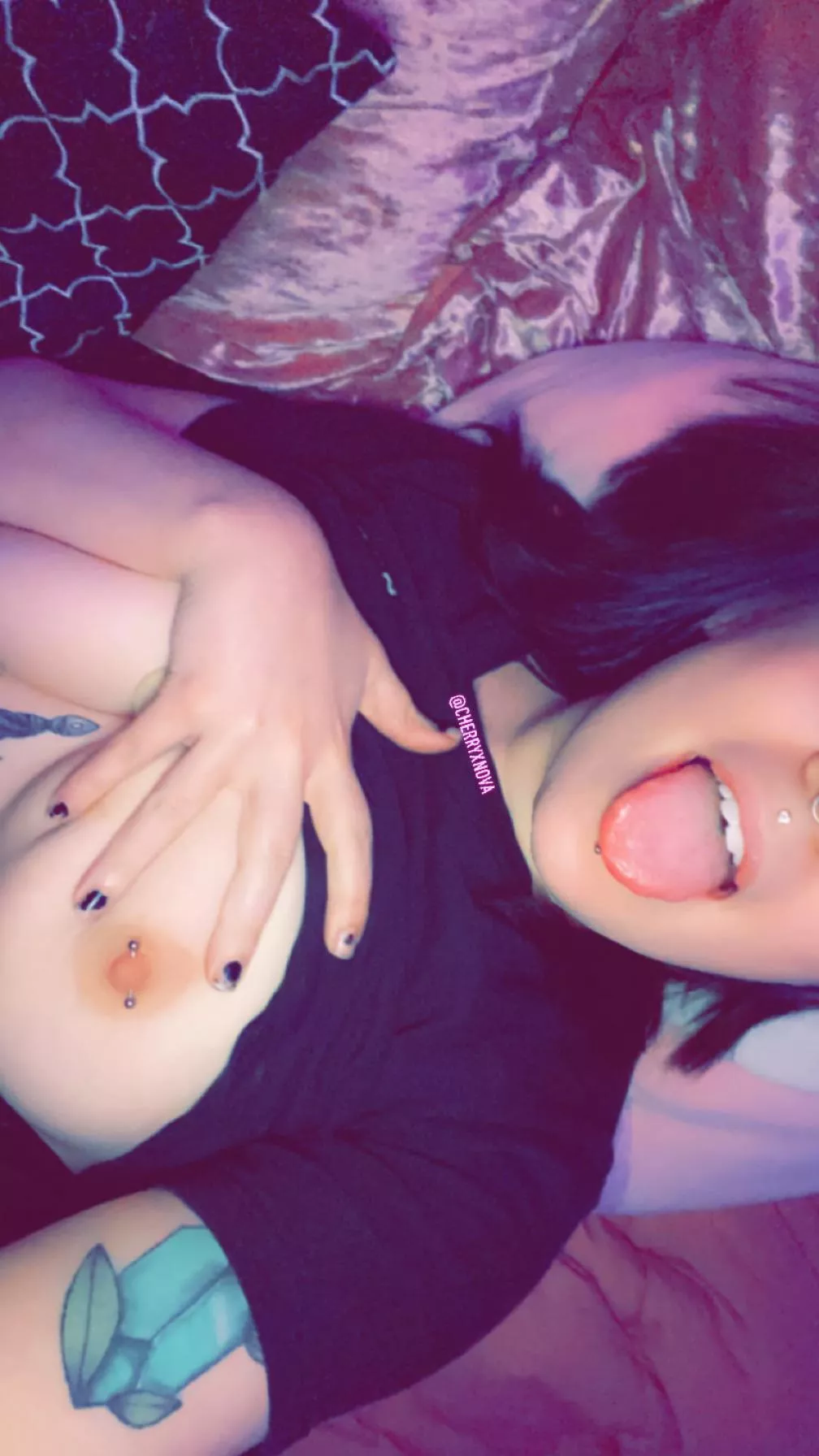 I’d love to know where you’re cumming first 😝💦