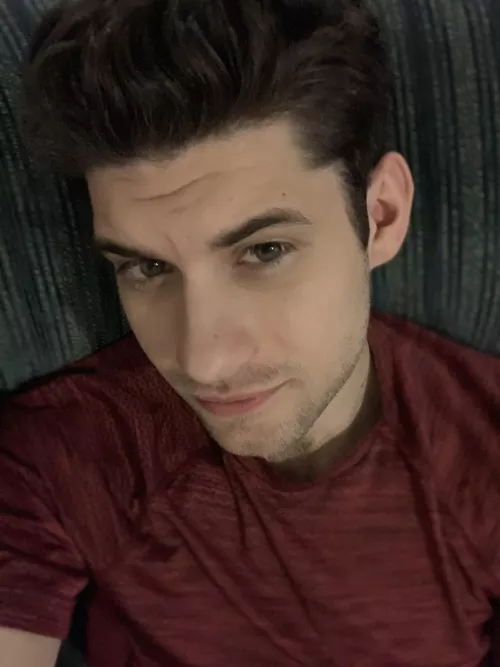 Is anyone else tired of the “only respond on…” profiles? Def feels like many gays are shutting themself out of a potential awesome relationship by limiting who they chat with in that way.