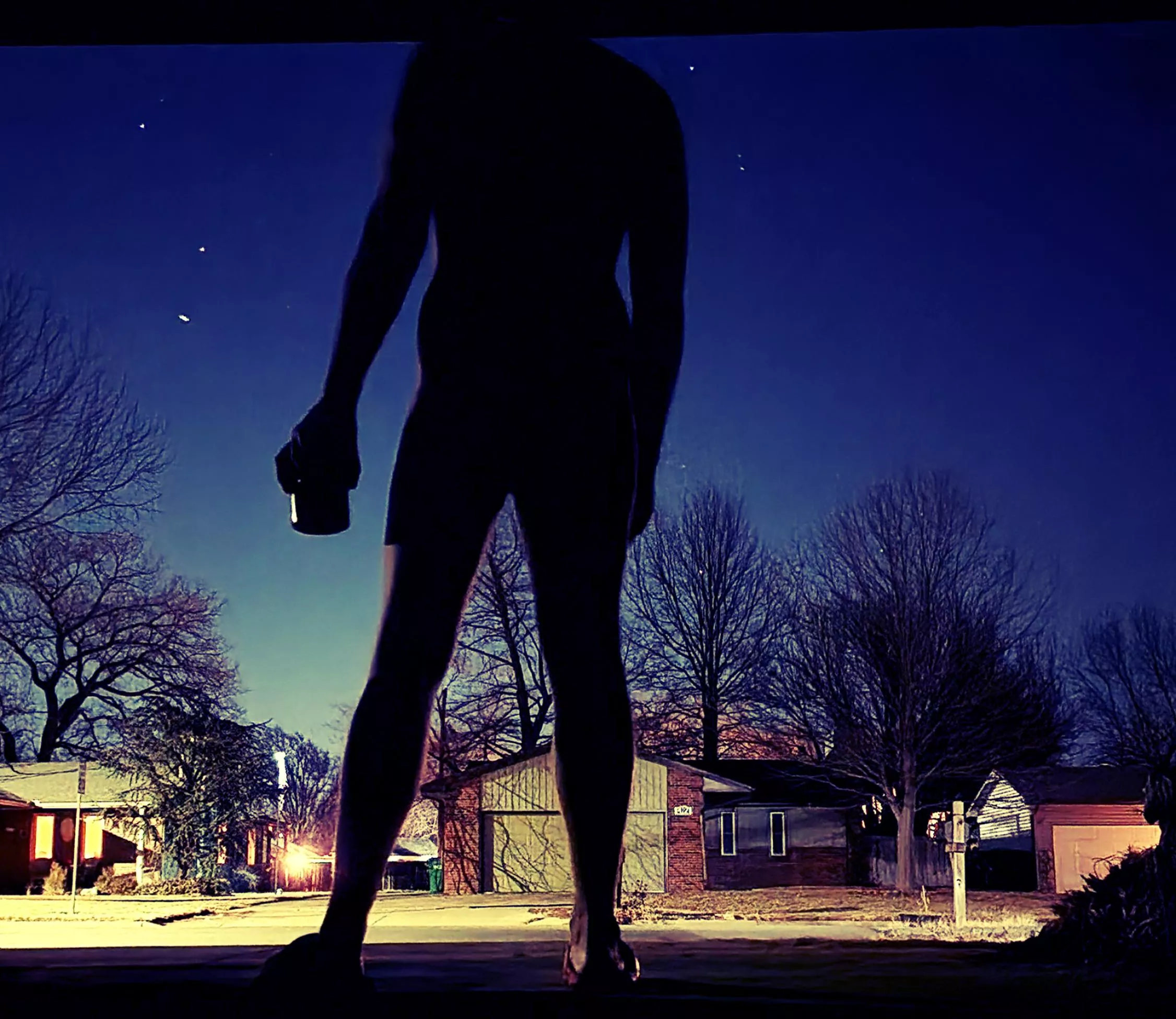 Join me for a cup under the stars? 🍆☕️