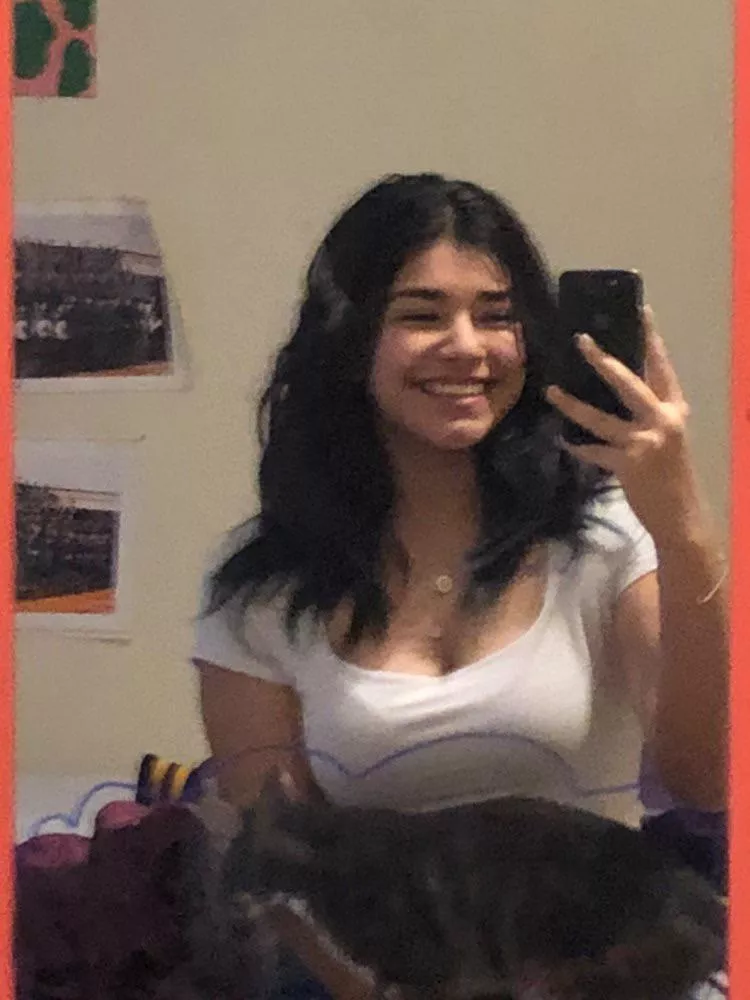 Let’s talk🤫💋