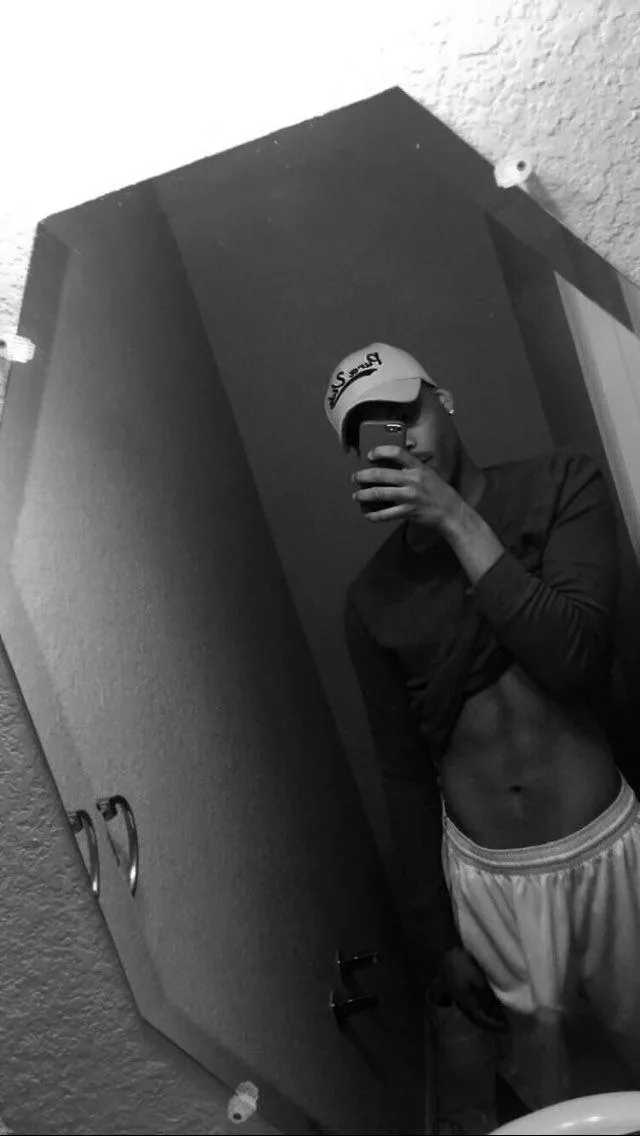 [m] Bay Area CA. Straight so Ladies only rate