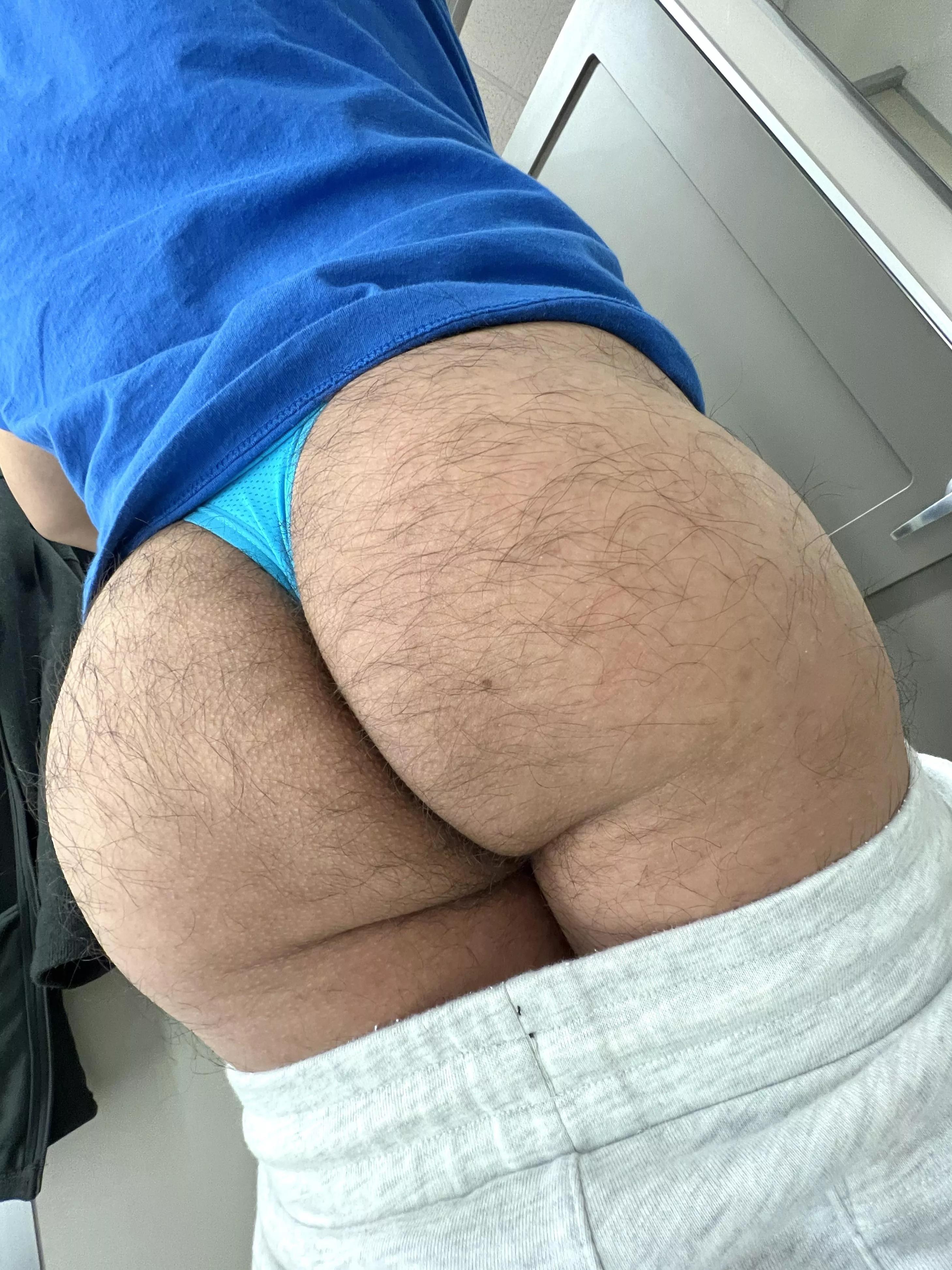 Meet me in the changing room.