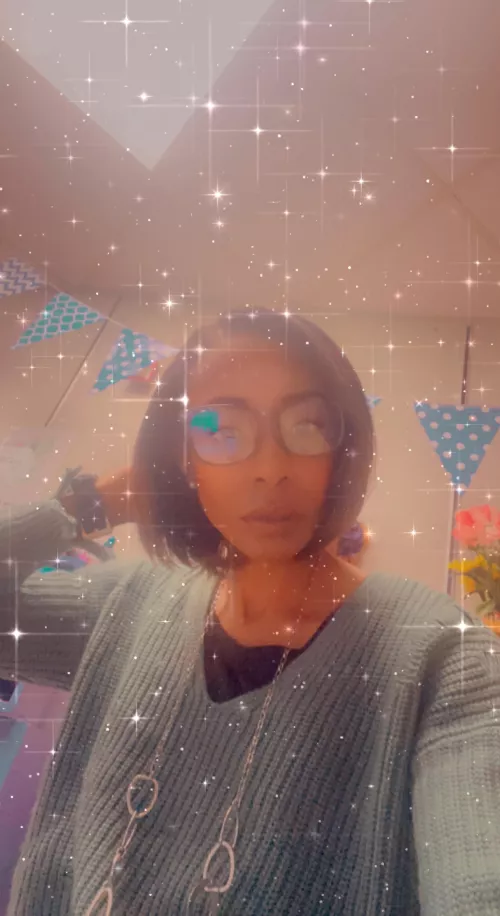 [Mrs] is ready for the work week😘