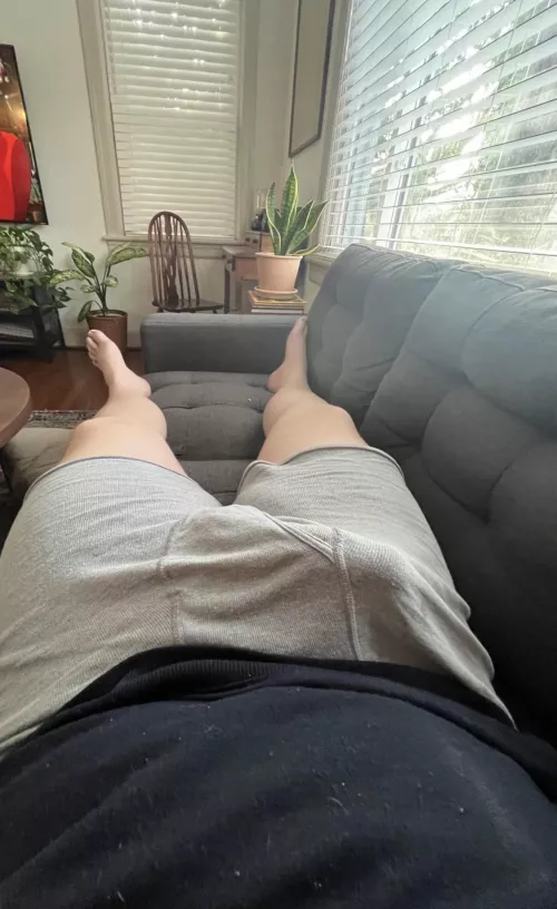 My roommate was not supposed to be awake this early — did they notice ? 👀