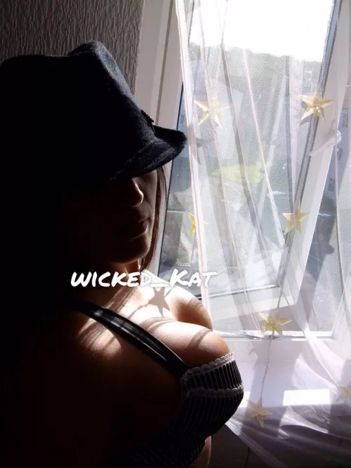 Not sellin, just teasing & trading