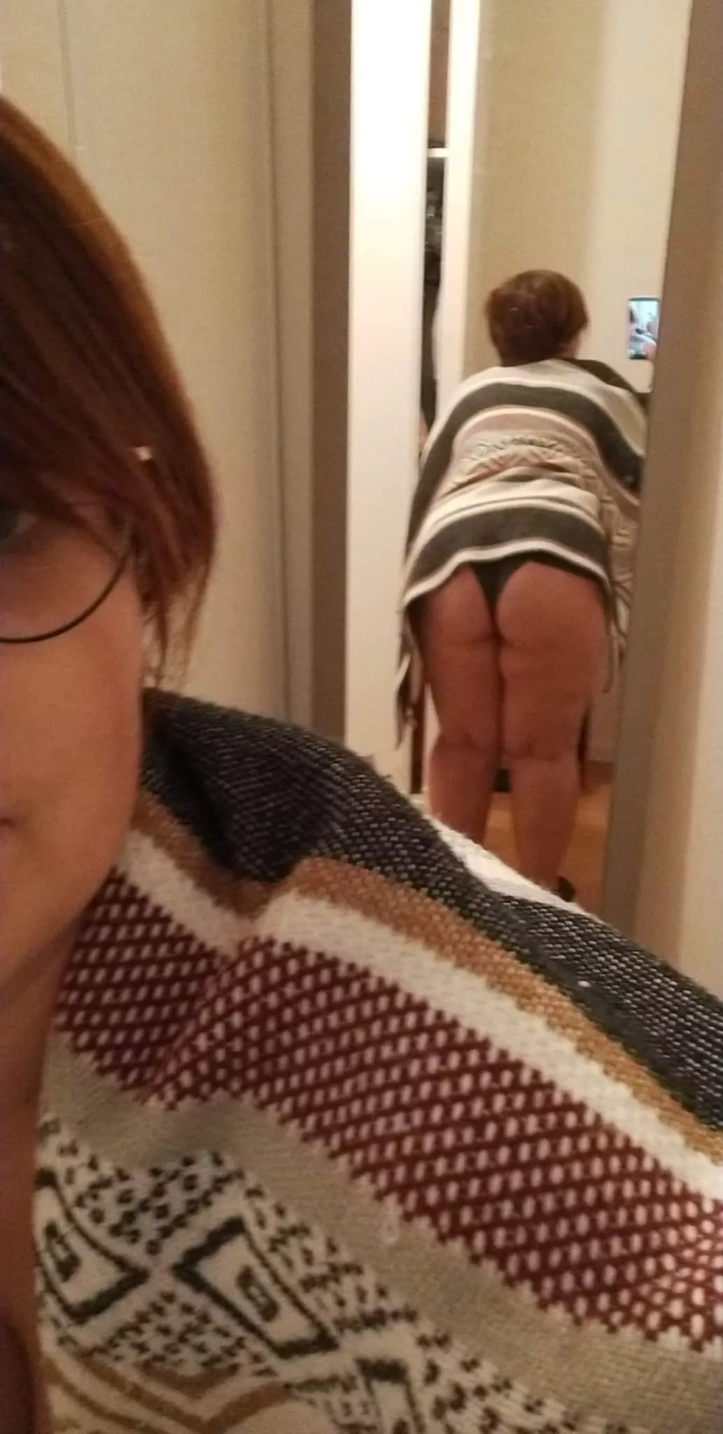 ops we see my panties🥵