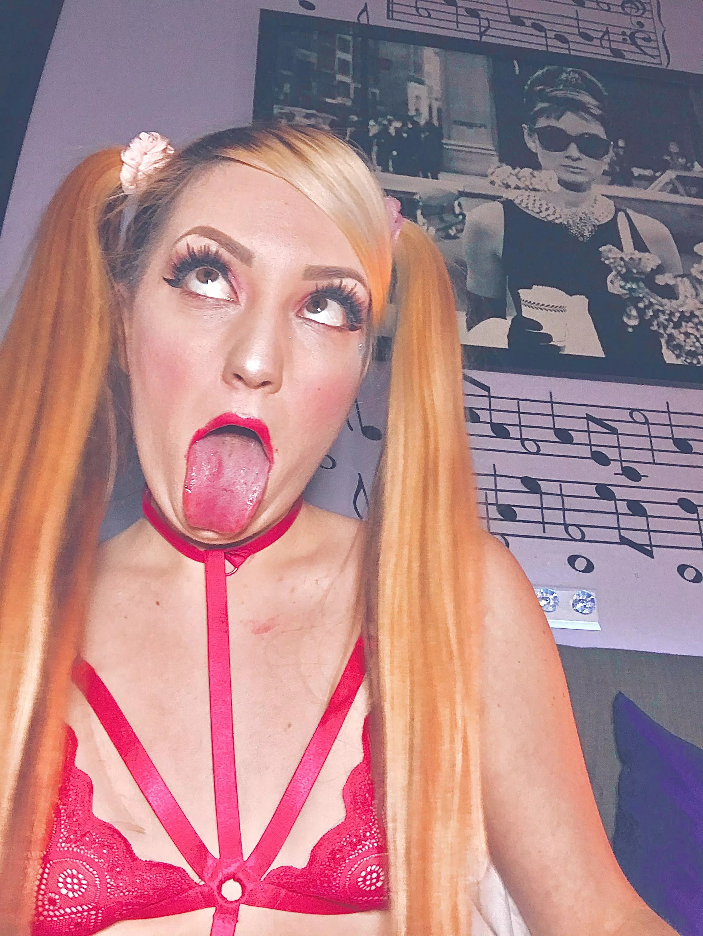 Perfect face to nut on and the perfect pig tails to be pulled hehe 😉