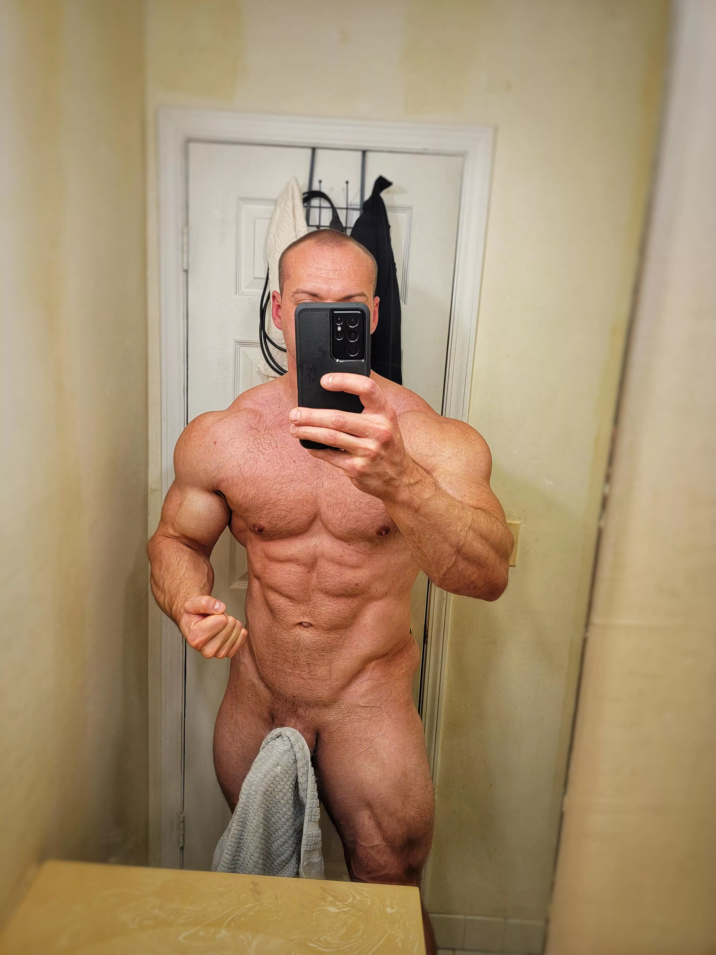 Post-workout photo📸[M]