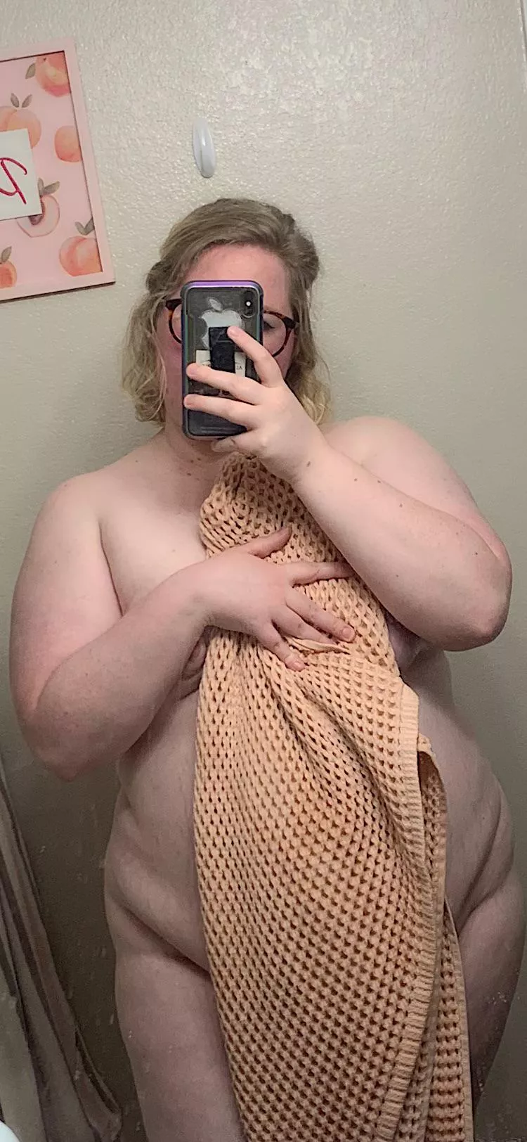 Take a peek! I’m bored 😘