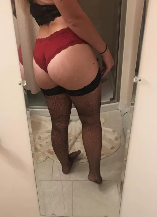 The stockings end where your hands should start 😘