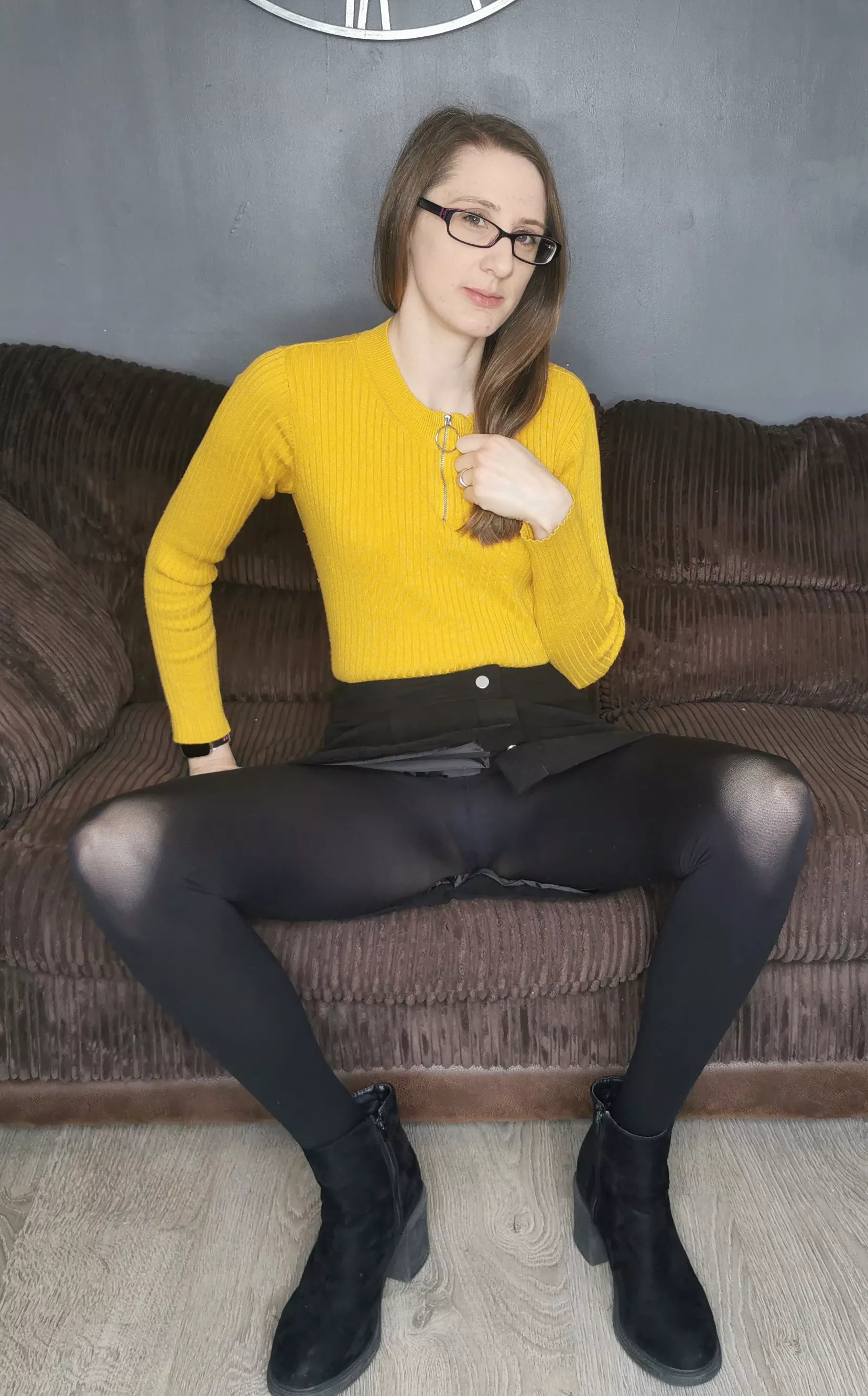 The tights make this look work well!