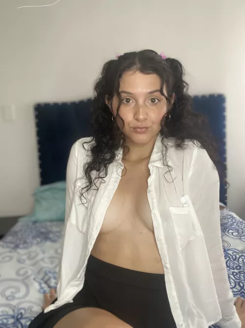 Tight or loose, how you like it best? 🙈