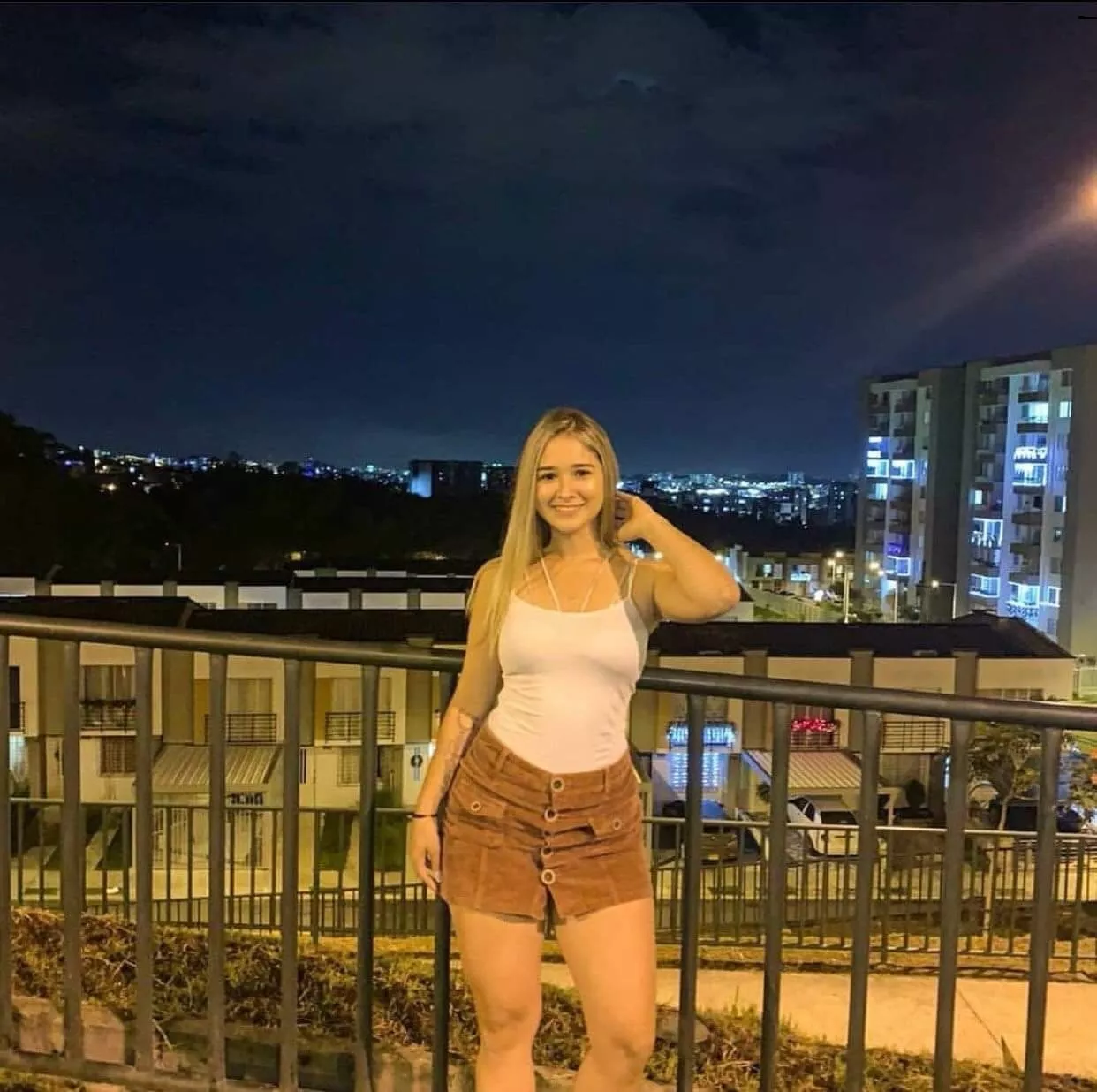 Trying my best to be cute, but I'm so horny...