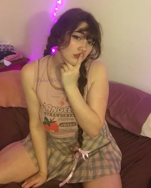 Wanna pull on my pigtails and call me your angel?😜💕