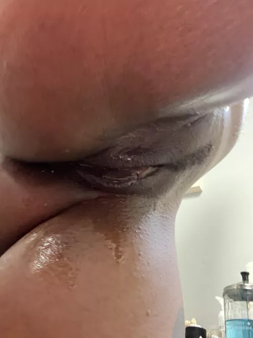 Waxed & Wet… Wanna taste 👅