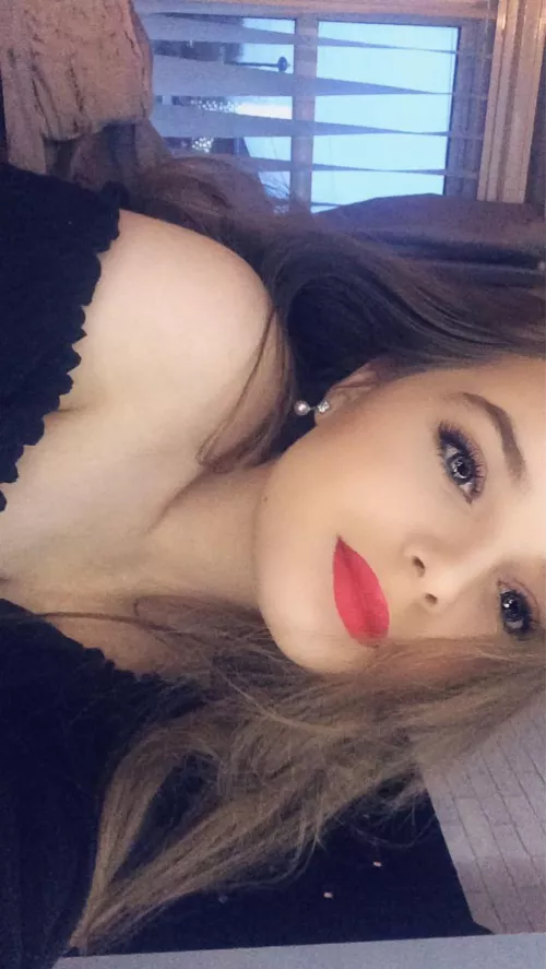 Would you fuck her? @hollygxxx