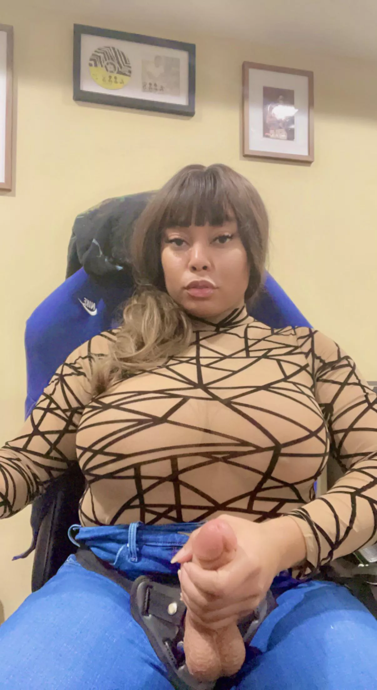 You get a nice view with dick in your mouth