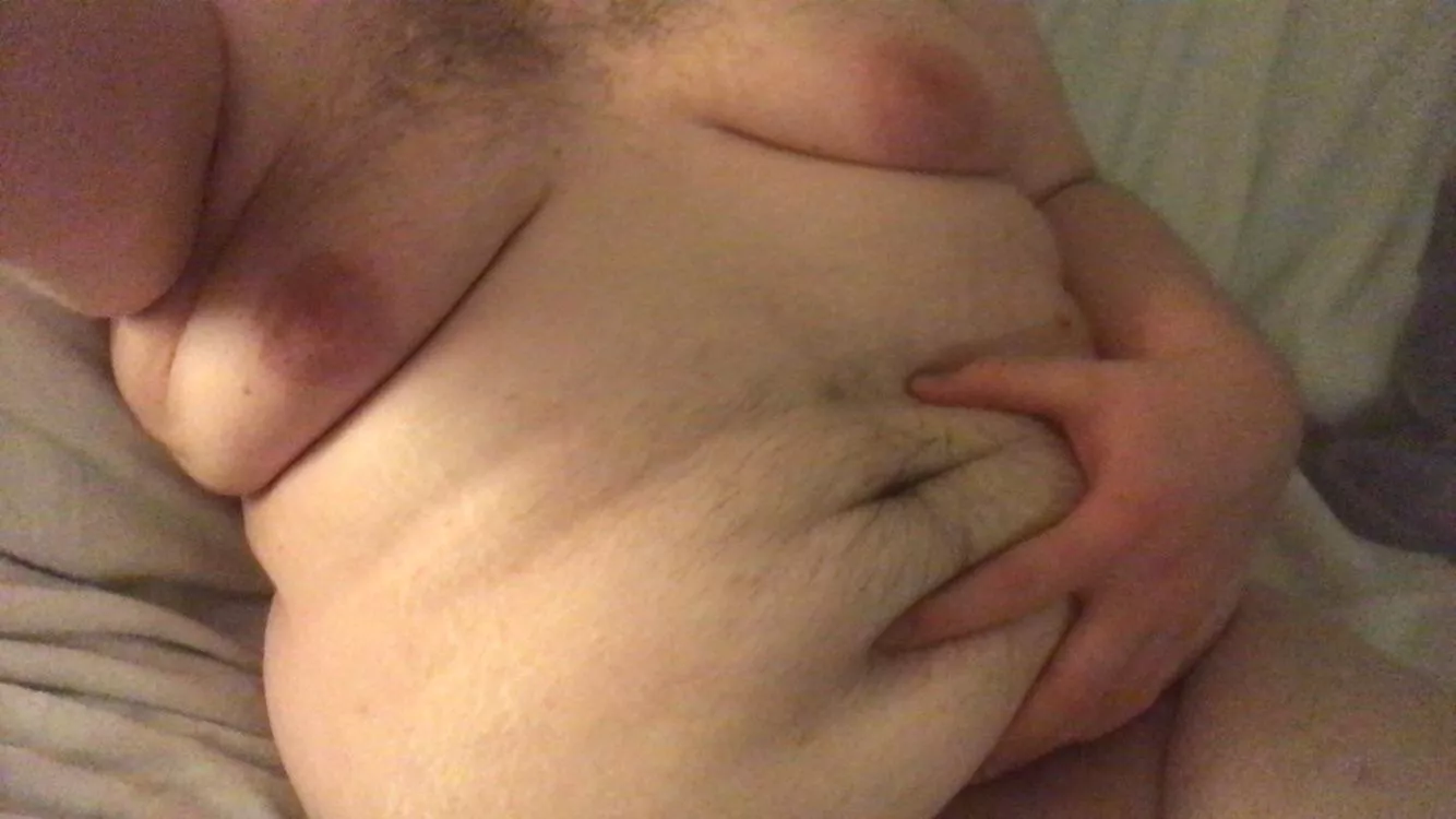 [18] Anyone wanna massage me?